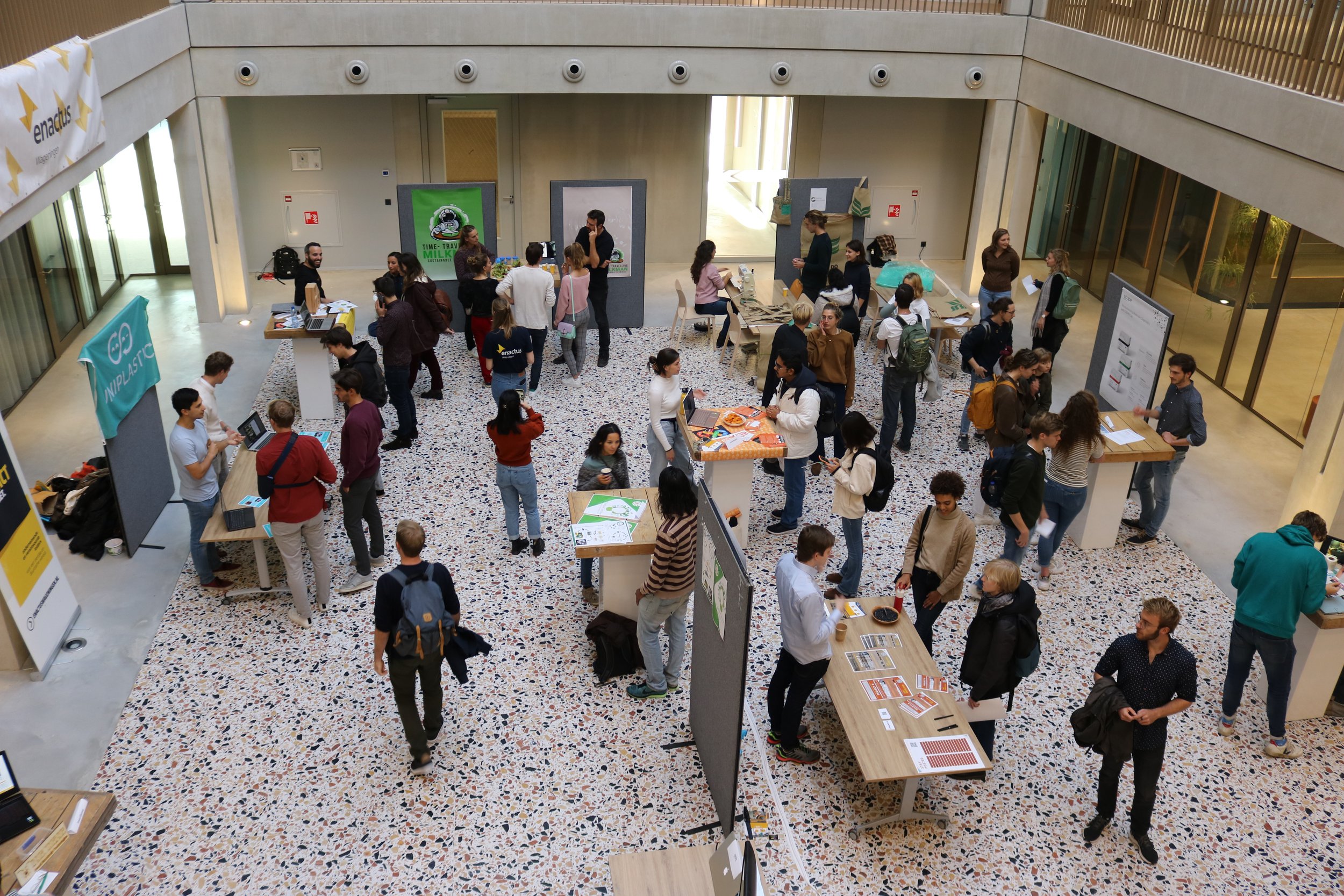 Interior of Plus Ultra, a building on Wageningen Campus, during a Starthub event